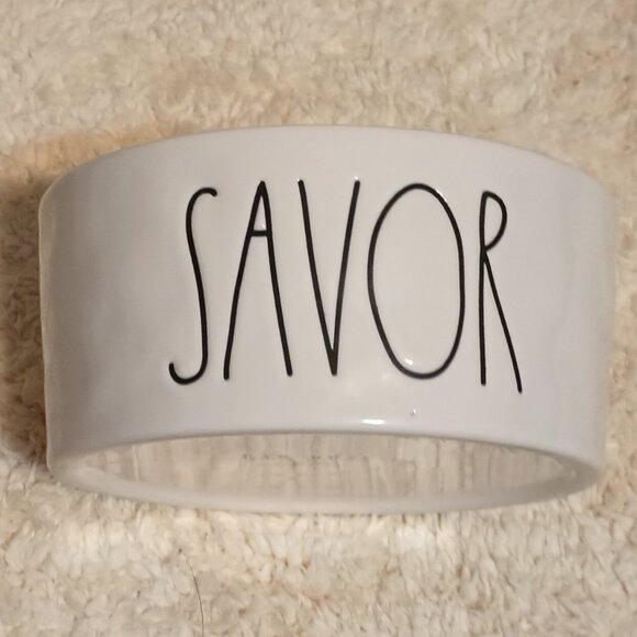 VGUC ~ RAE DUNN Savor White/Baby Blue Ceramic Medium Round Dog Food Water Bowl - Picture 3 of 6